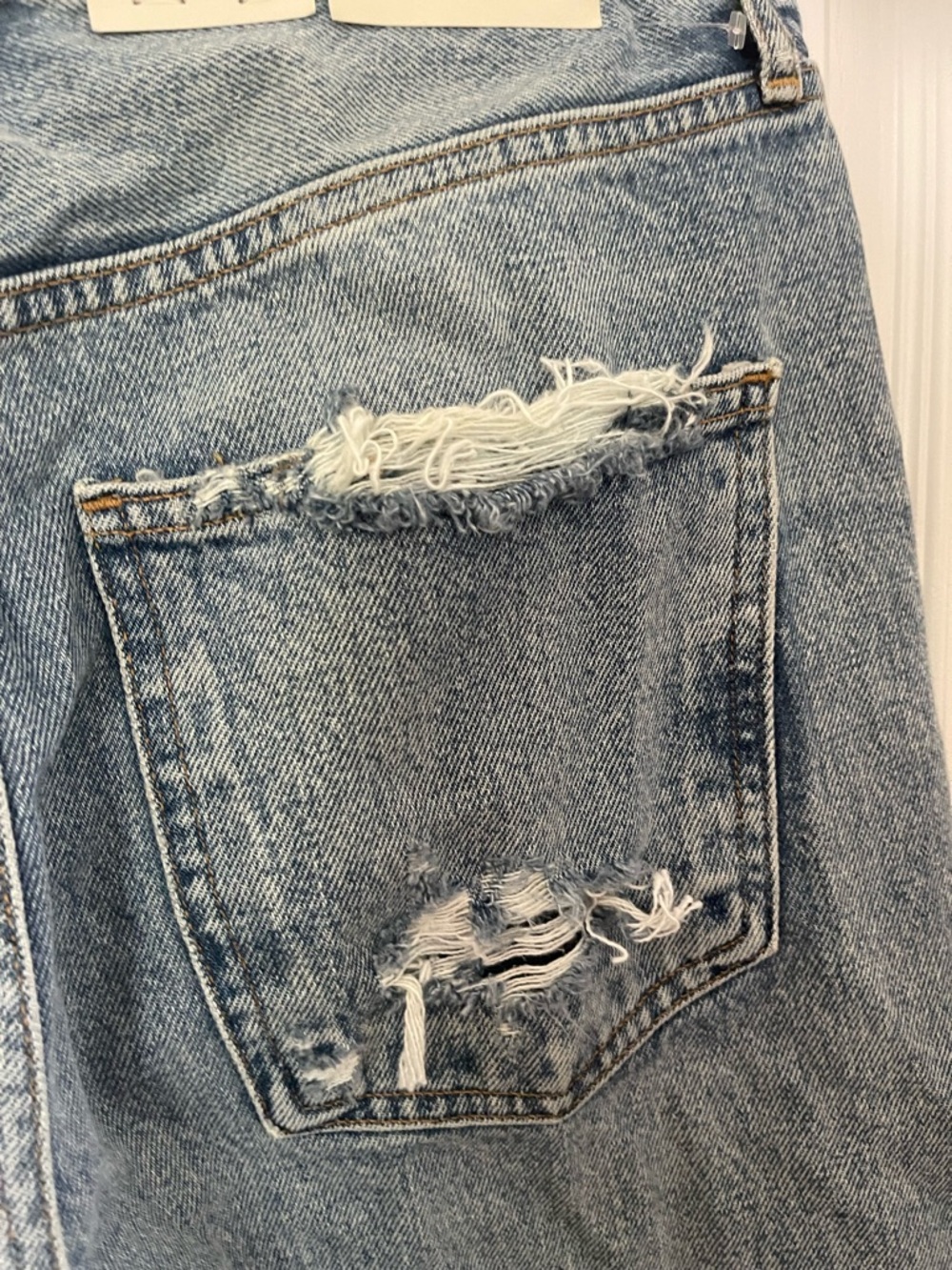 AGOLDE ISOLATE 90’s fit  Distressed Straight-Leg Jeans - Picture 8 of 12